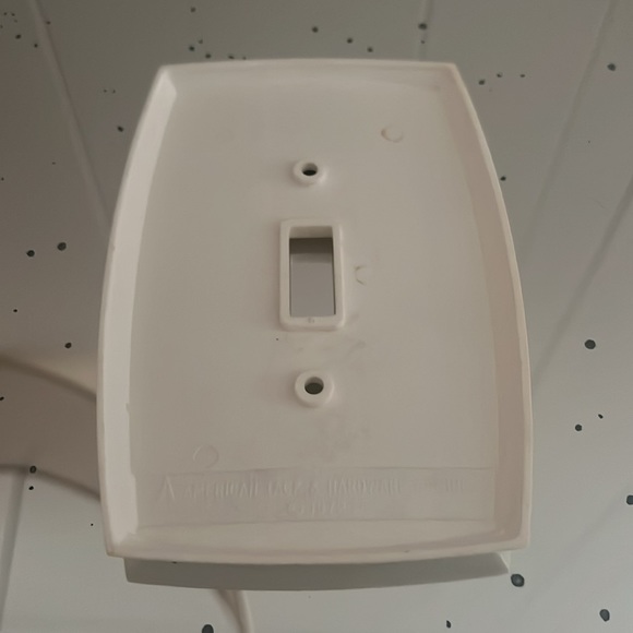 1980’s Light Switch Cover - Picture 3 of 7